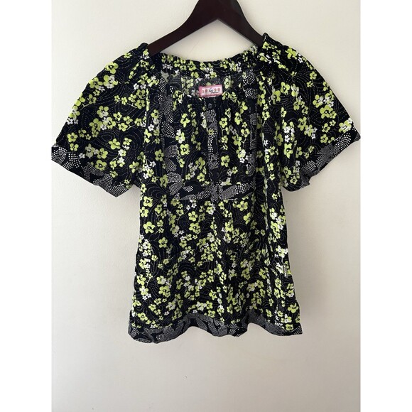Floral Black and Green Women's Top - Picture 1 of 5